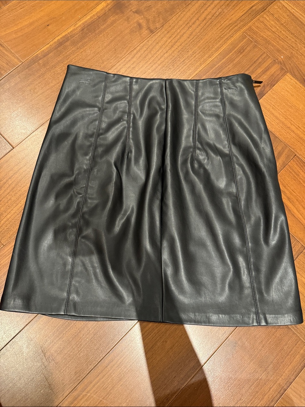 Suzy Shier Black Faux Leather Mini Skirt